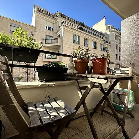 Lumineux Avec Balcon
